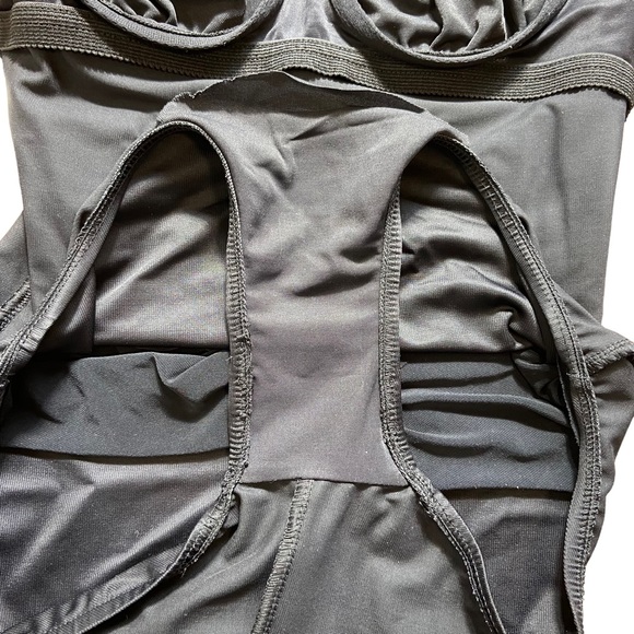 Magicsuit Lisa One Piece Swimsuit Black Size 8 - Picture 9 of 13